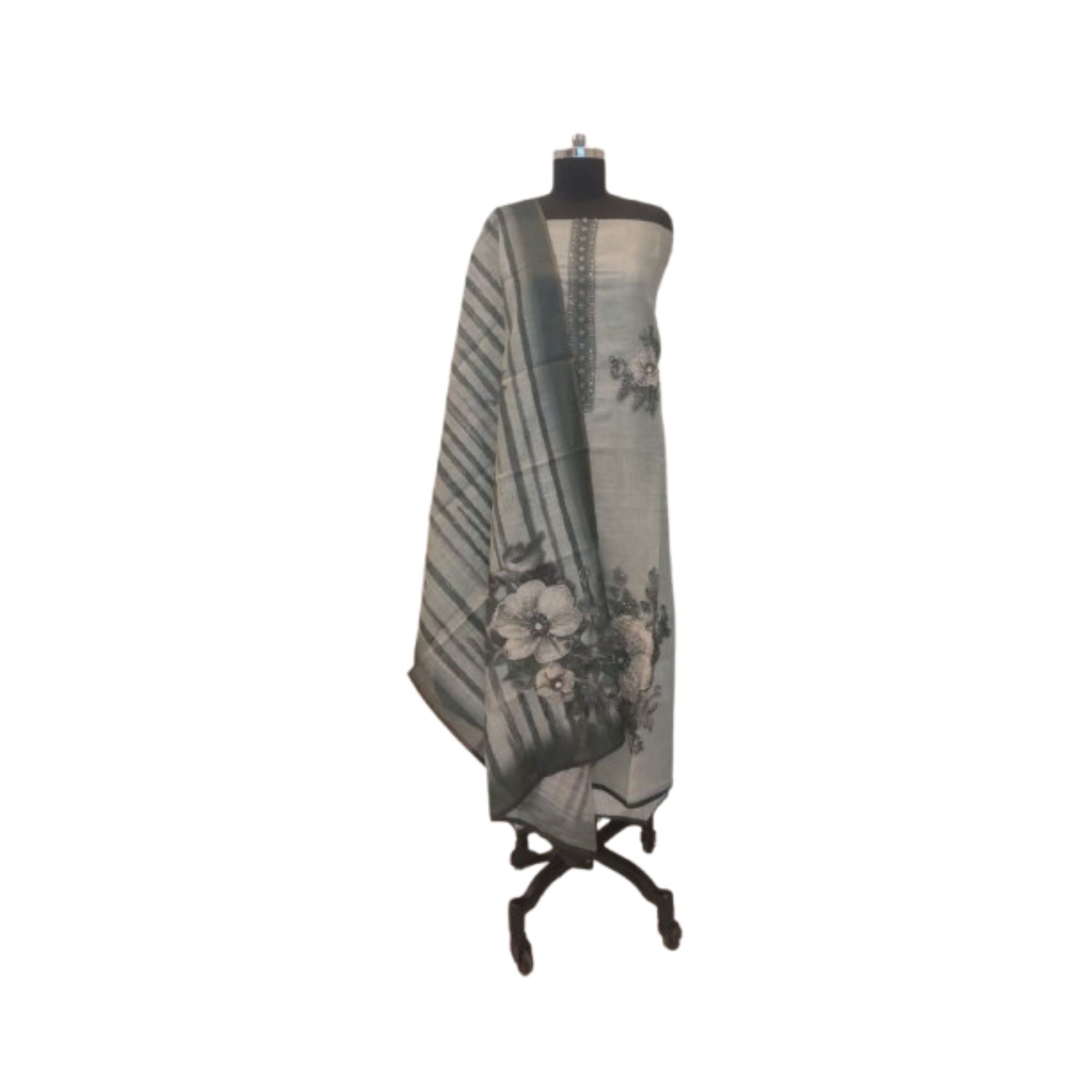 TISSUE LINEN UNSTITCH SUIT HIGHLIGHT WITH FRENCH KNOT EMBROIDERY