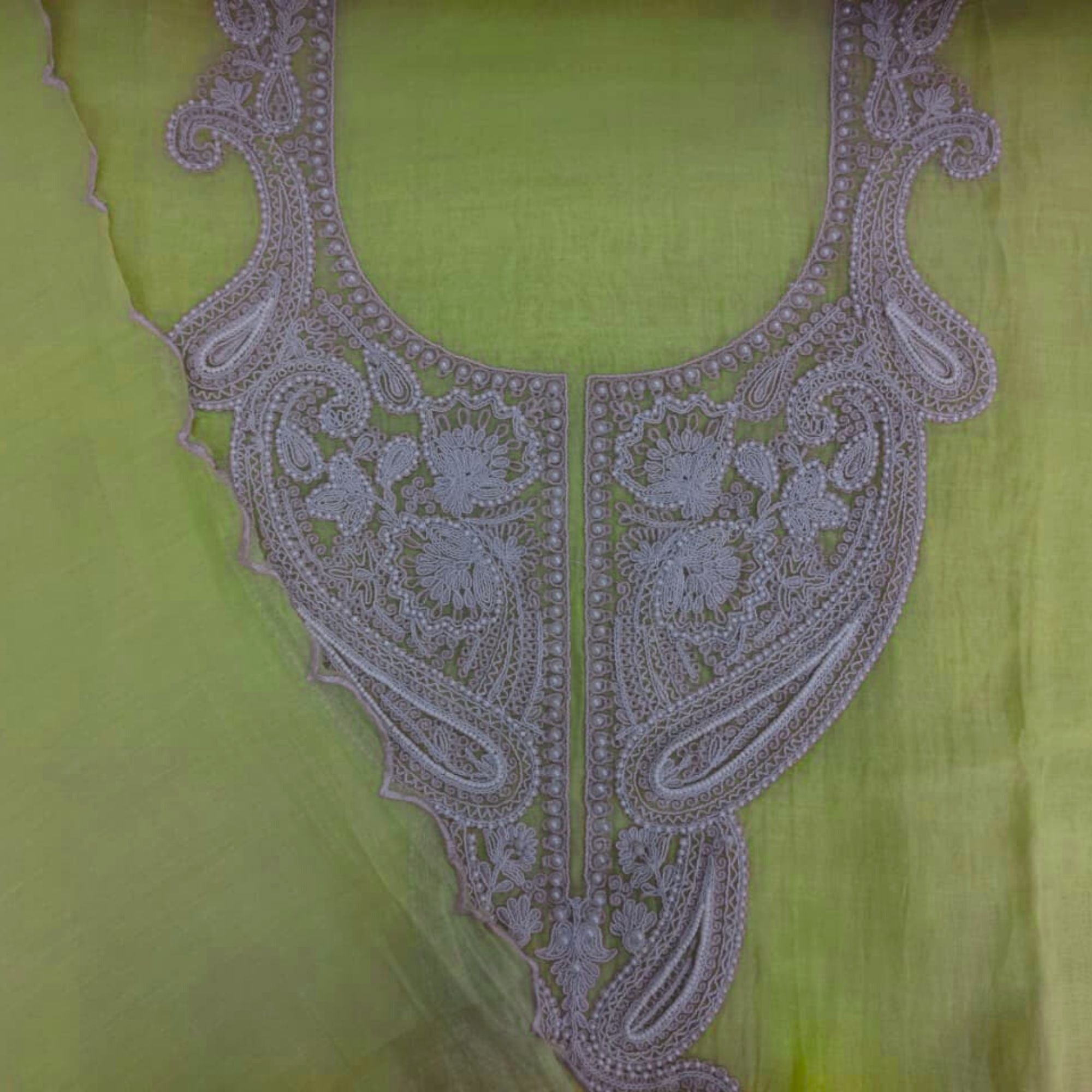 CHANDERI UNSTITCH SUIT WITH CORDWORK YOKE