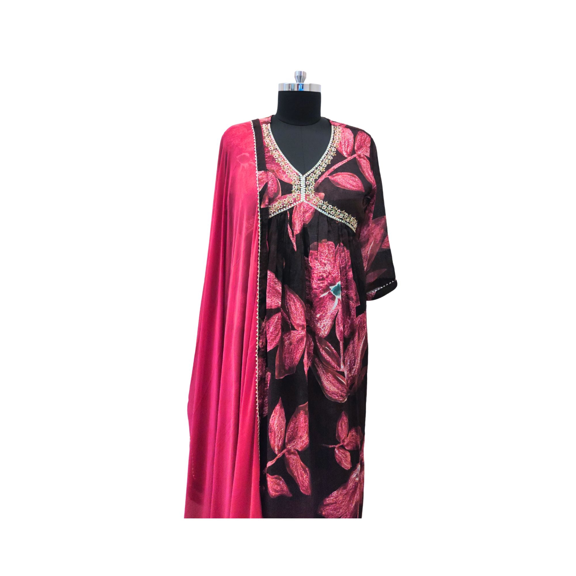 CHINNON FLORAL PRINT KURTI WITH STRAIGHT PANTS