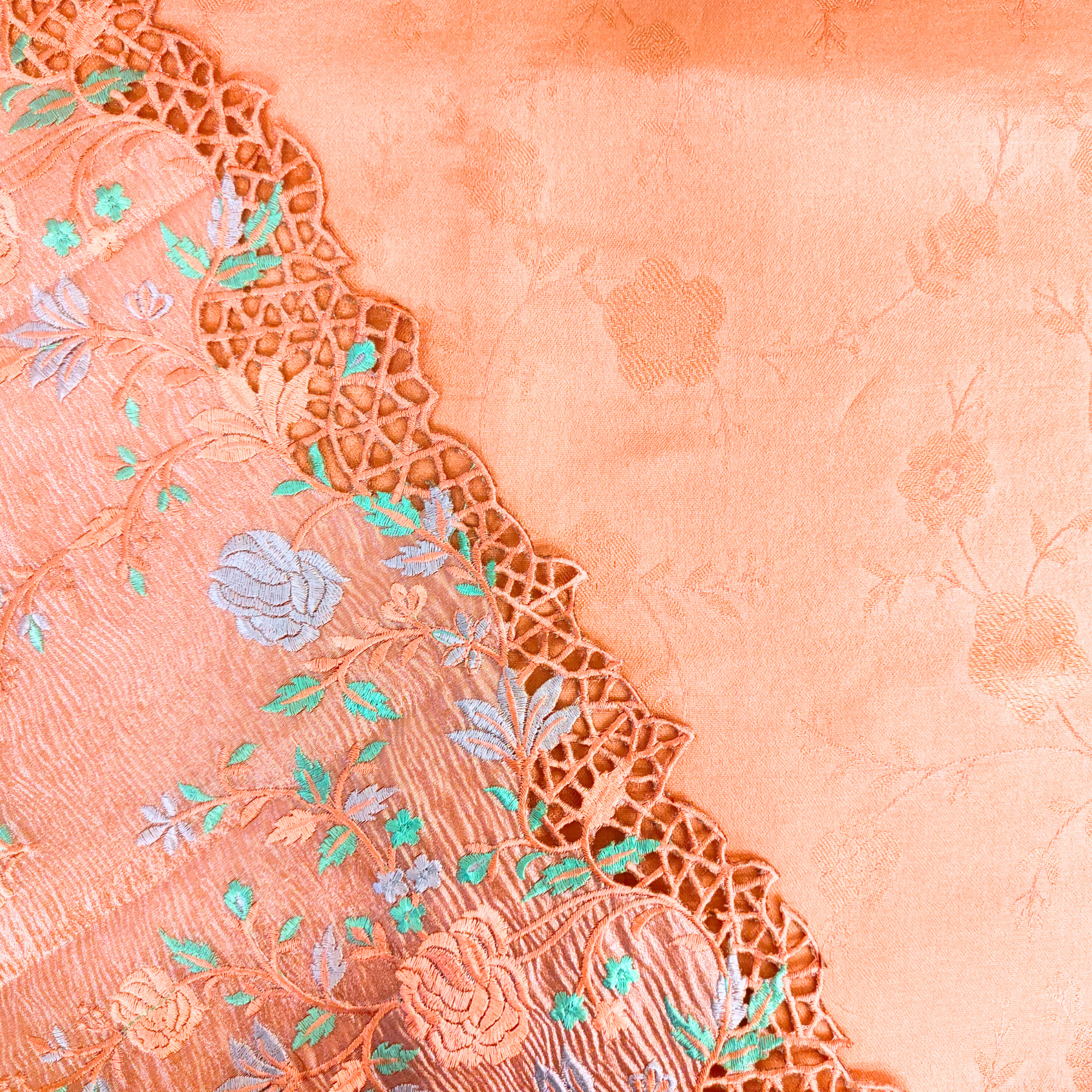 CRAPE JACQUARD SUIT WITH WOVEN FLORAL MOTIFS