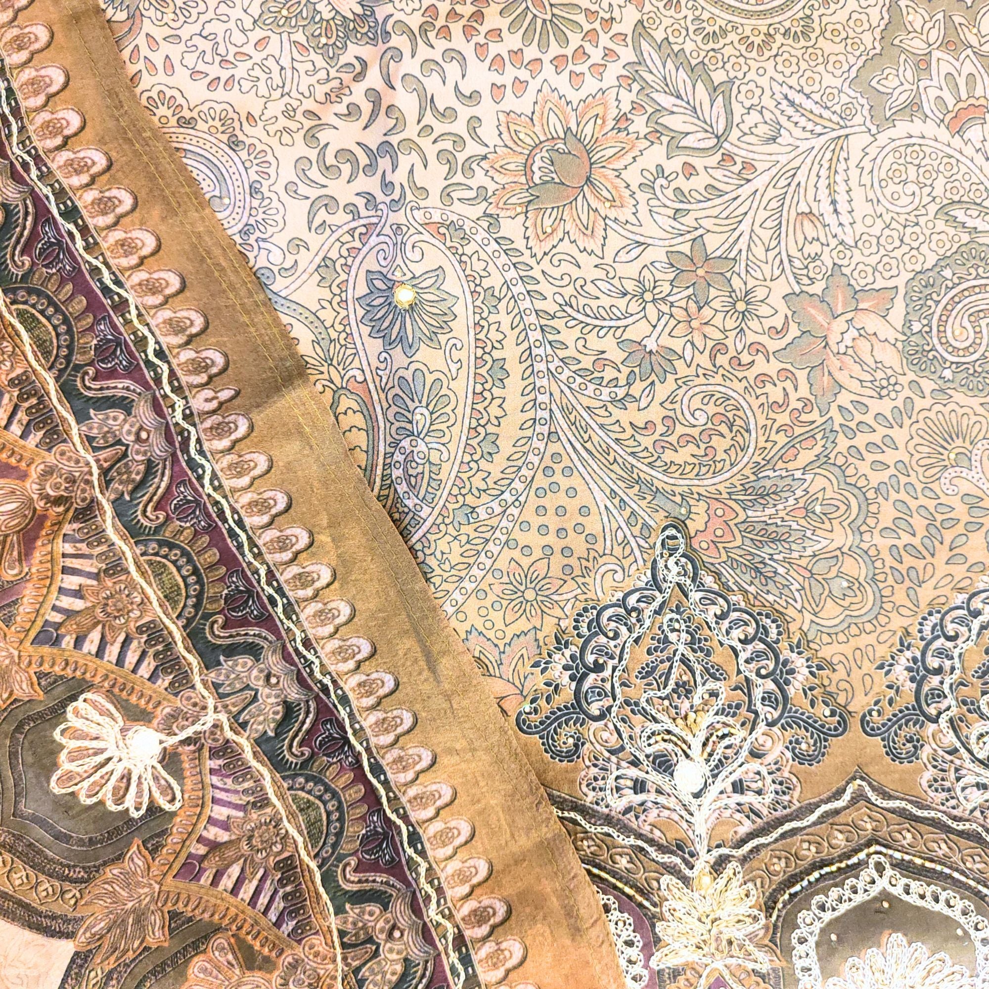 SILK SUIT  WITH DIGITAL PRINT PAISLEY AND FLORAL PRINT