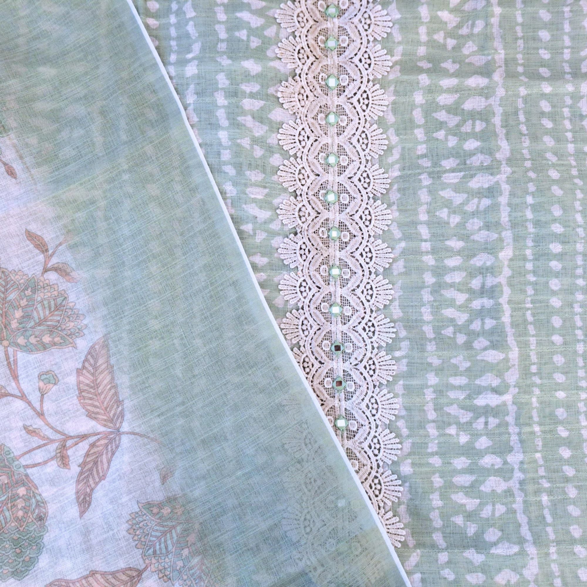 LINEN SUIT WITH MIRROR AND CROCHET WORK