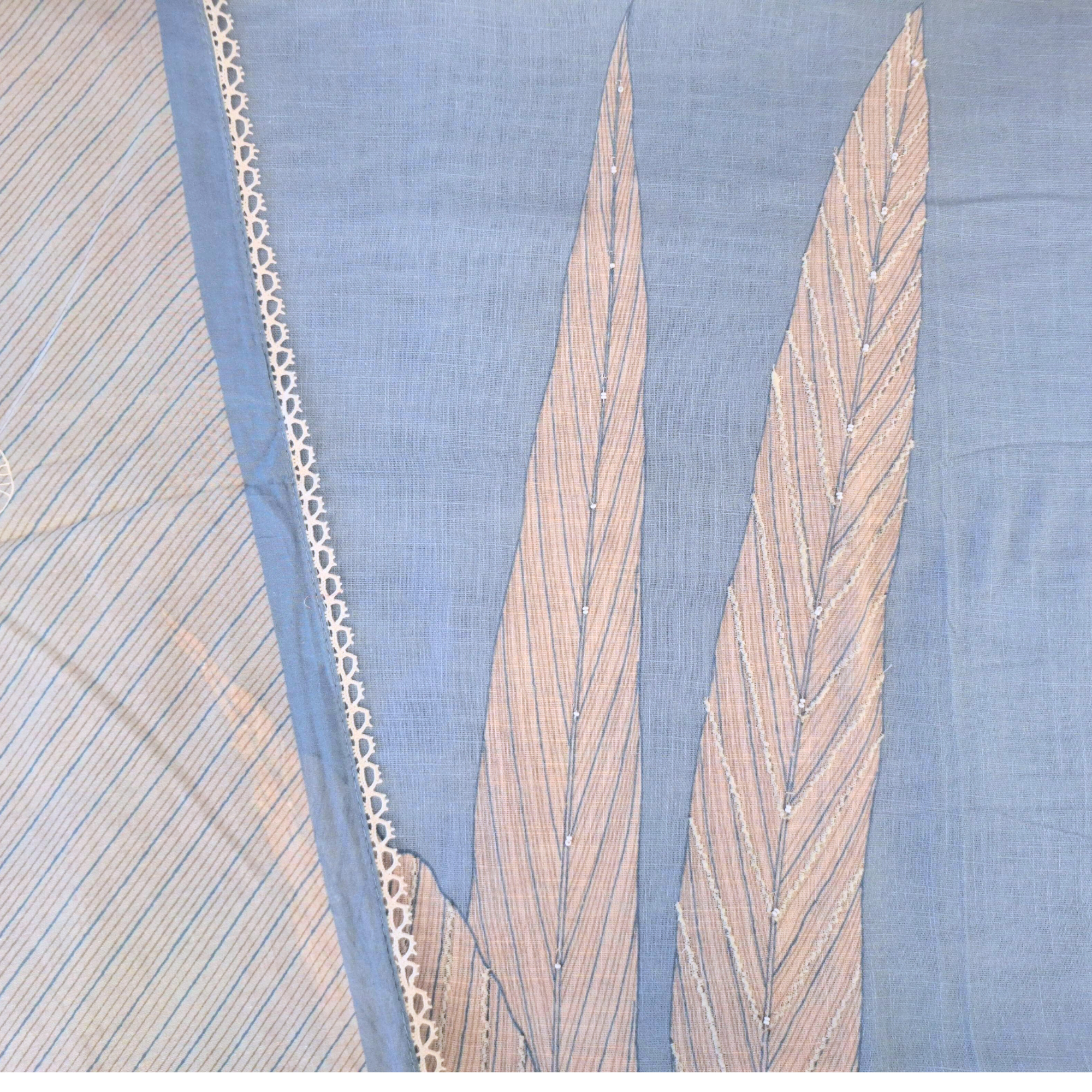 LINEN SUIT WITH NATURAL LEAF MOTIF