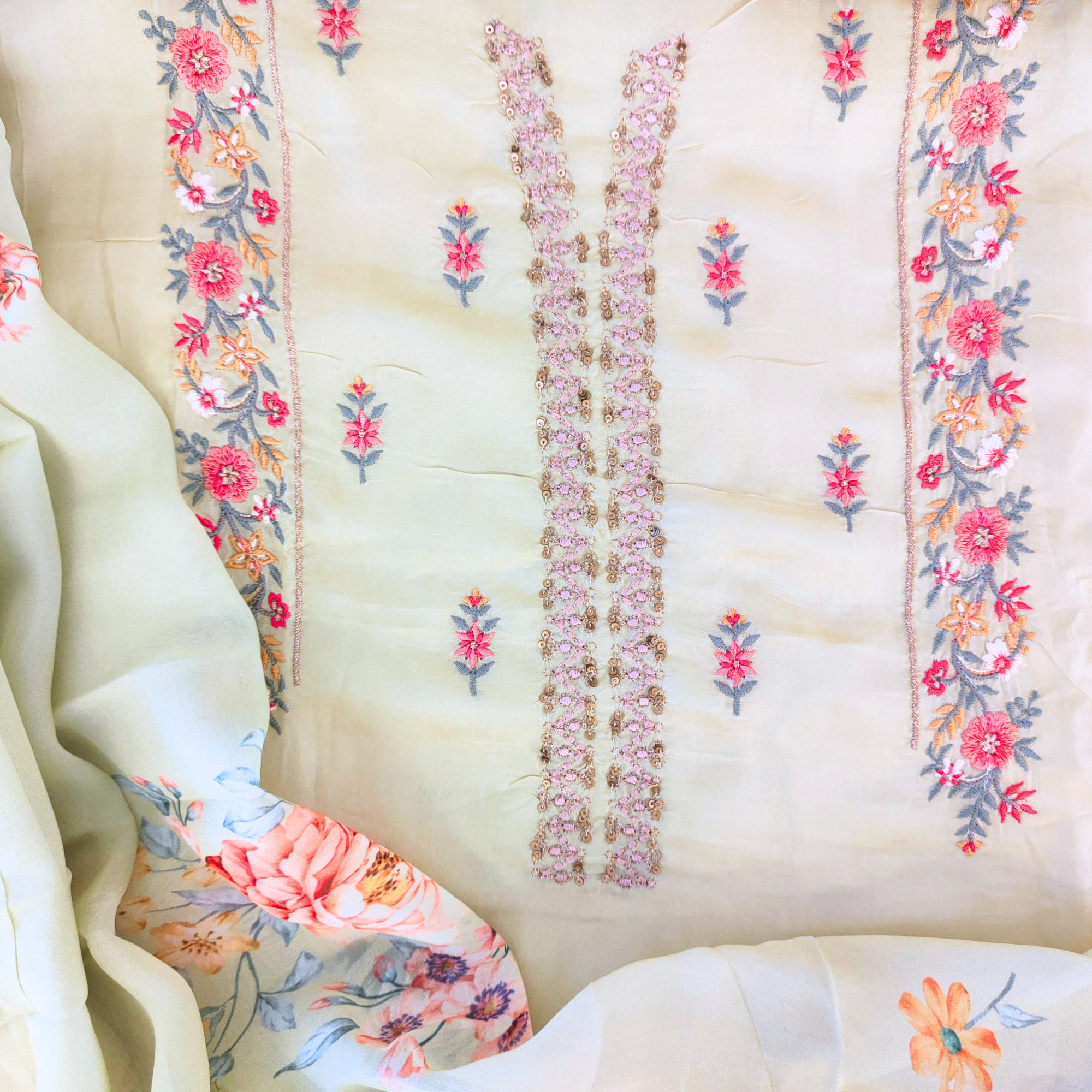 MUSLIN ORGANZA SUIT WITH FLORAL MACHINE EMBROIDERY